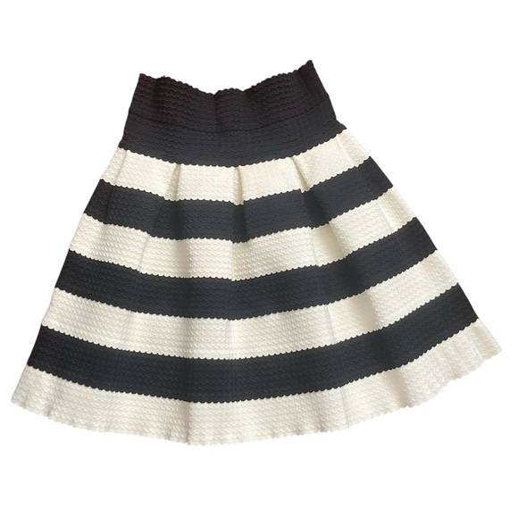 Girls From Savoy Dresses & Skirts - Anthropologie Girls From Savoy Pointe Belle Striped Skirt Women S Black & Cream